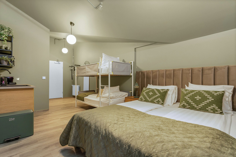 Room 5, Aska Hraun, Hafnarfjörður