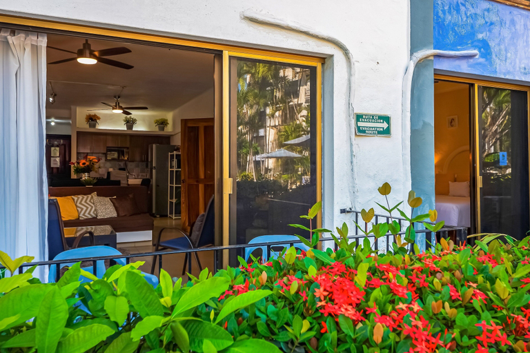 Interior 4, Cozy Apartment w/ Balcony, Pool Views, Free Wifi, Puerto Vallarta