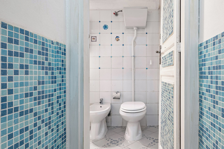 Bathroom, Guesthost - Piazza Pretoria Roomy Flat With Balconies X8, Palermo
