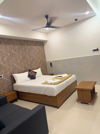 Room 5, Hotel Kalp Rooms, Tapi