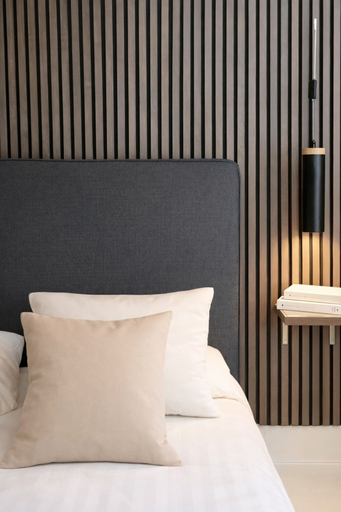 Bedroom 3, 1630 Ponthieu, Paris