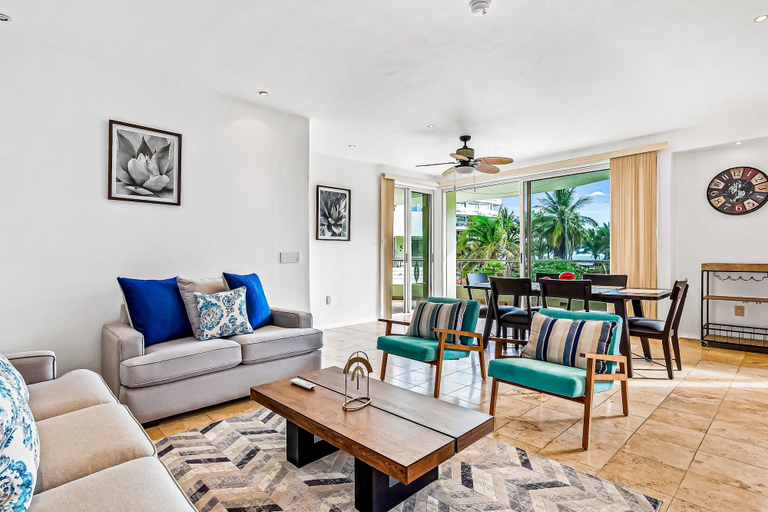 Living area 4, Spacious Condo With Near the Beach With Resort-style Pool, Inviting Balcony, Compostela
