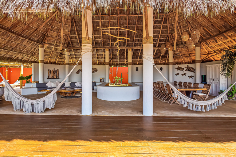 Outdoor dining 3, Tranquil Retreat With Pool, Views of the Ocean, Close to Beach, Compostela