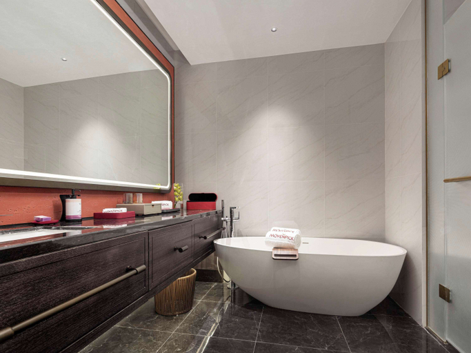 Bathroom 3, Movenpick by Accor Qingdao Sunmei, Qingdao