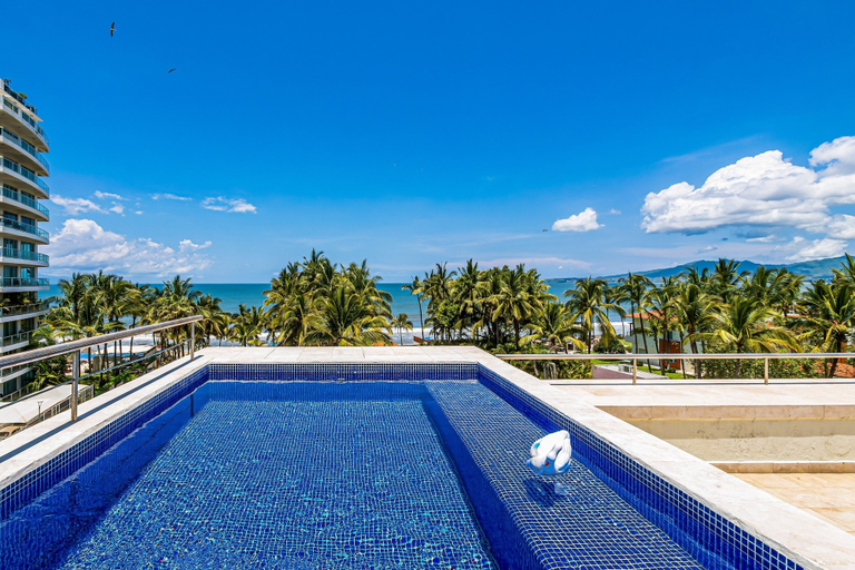 Pool 3, Ocean-view Condo With Private Rooftop Pool, Terrace, & Resort-style Pool, Compostela