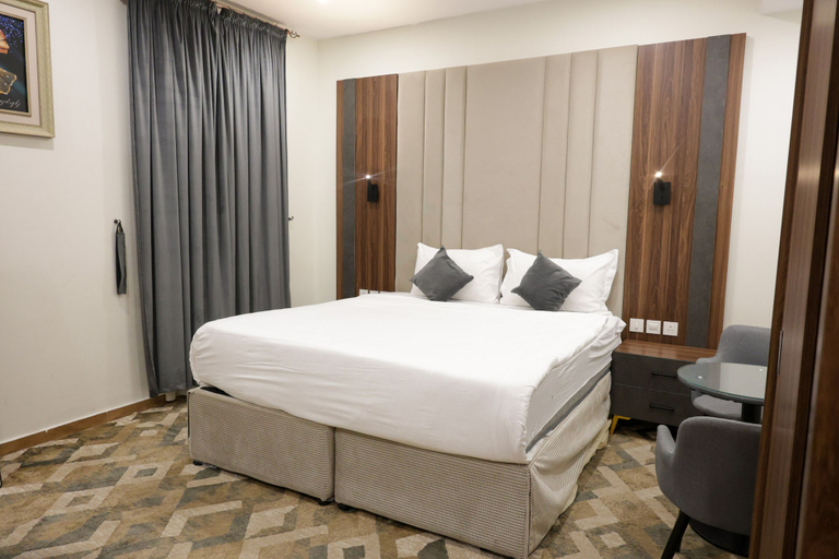 Room 5, Durrat Al Aziziyah Serviced Apartments, Al Madinah Al Munawwarah