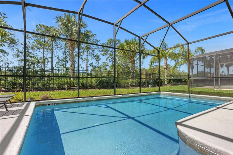 Sport & Beauty 2, Bedrooms  5 Bathrooms  Paradise Palms 8956 SP, Osceola