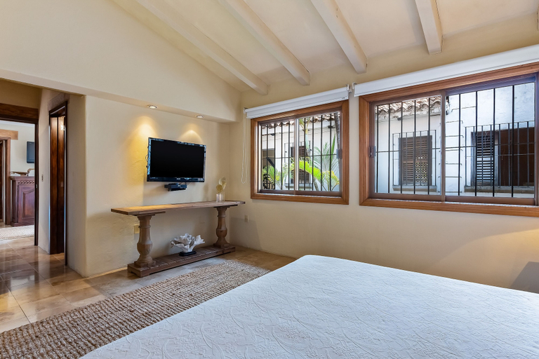 Room 4, Spectacular Hillside Villa With Pool, Incredible Views, Private Chef, & Staff, Puerto Vallarta