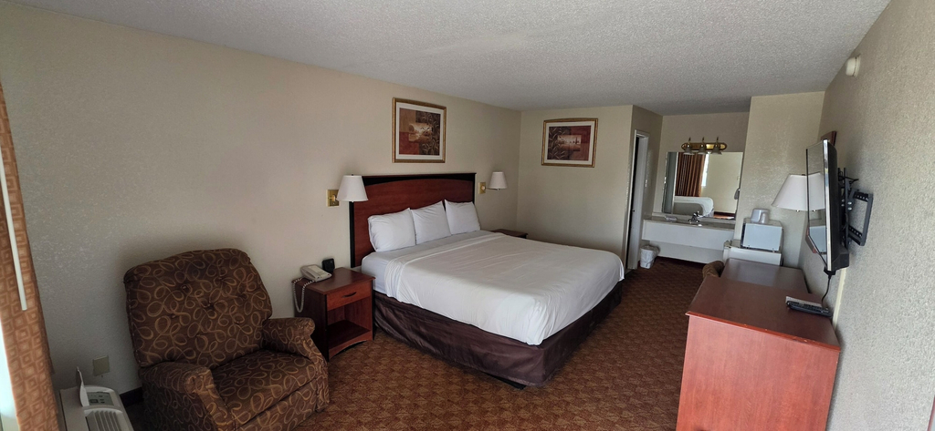 Room 4, DELUXE INN SHAMROCK, Wheeler