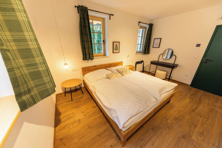 Room 2, Hotel Old Coach House, Bled