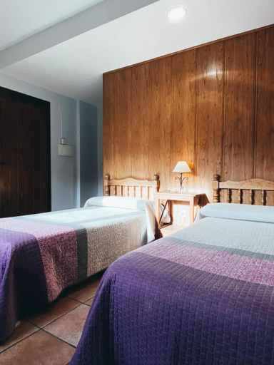 Bedroom 4, Hotel Valdevécar, Teruel