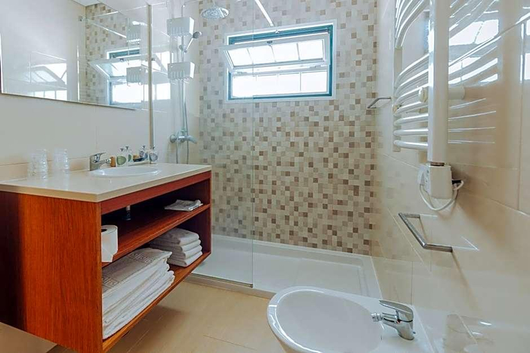 Bathroom 4, Hotel Solar do Conde, Ponta Delgada