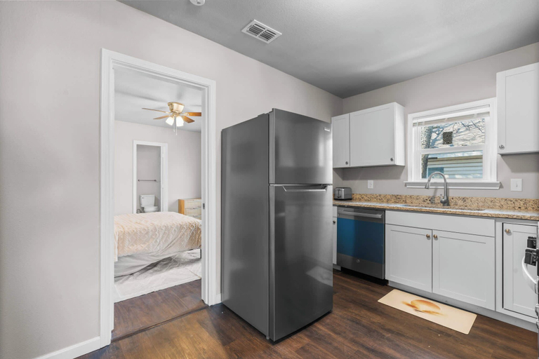 Interior 4, Charming 1-bedroom Retreat in Fort Worth, Fort Worth