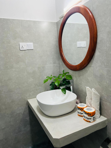 Bathroom 2, Dimuthu Green Villa, Dambulla