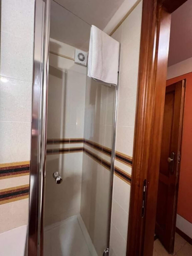 Bathroom, Tosca, Florence