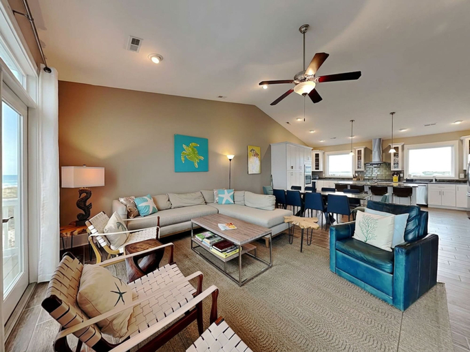 Food & Drinks, Sunshine Daydreams by Topsail Realty, Pender
