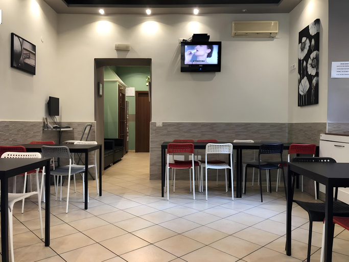 Food & Drinks, Freedom Traveller Hostel, Rome