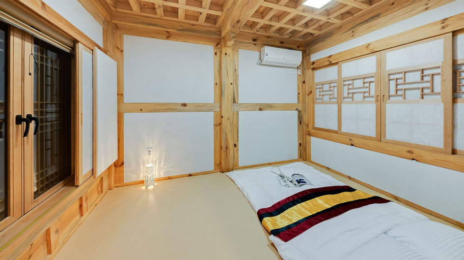 Bedroom 2, Donghae Hanok Donganjae, Donghae