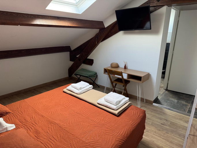 Bedroom 4, Lyon Mon Amour B&B, Rhône