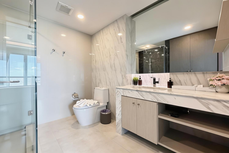 Bathroom 5, Mida Grande Surin Private Suites, Phuket Island