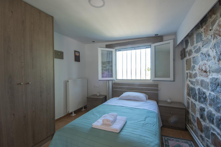 Bedroom 2, Skapani's House, Crete