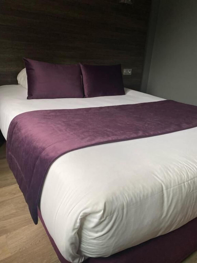 Bedroom 2, Hotel Restaurant Vesontio, Doubs