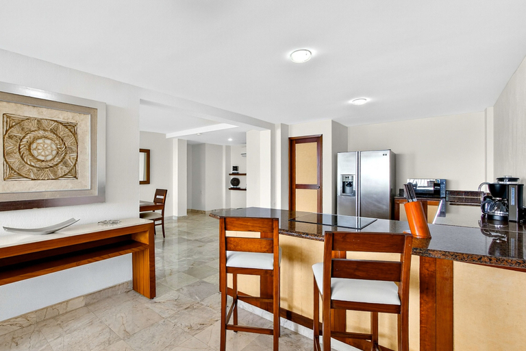 Interior 3, Luxury Hillside Suite With Infinity Pool, Ocean Views, hot tub & Terrace Seating, Puerto Vallarta