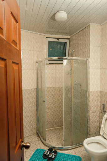 Bathroom 5, Kasian Hotel, Addis Abeba