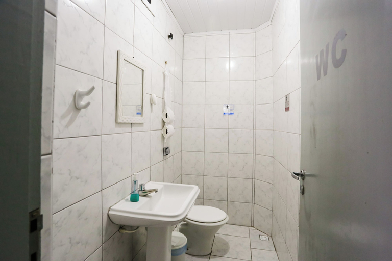 Bathroom 4, Hospedaria Brasiliana, Curitiba