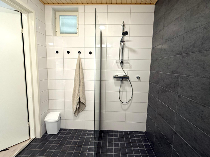Bathroom 2, Tahkokorva Studios by Hiekka Booking, Northern Ostrobothnia