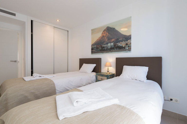 Room 4, Beachfront Premium Terraza piscina Javea, Alicante
