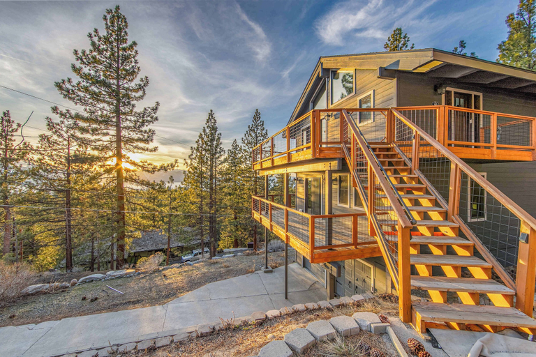 Primary image, Tahoe Nirvana Mountain Views, Douglas