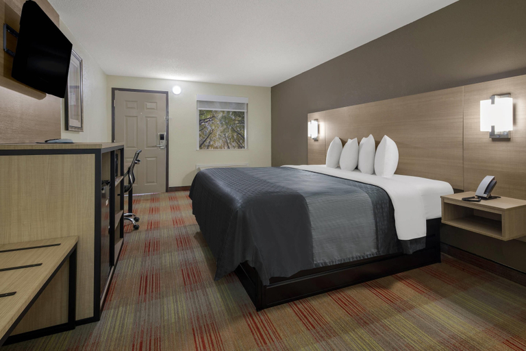 Bedroom 3, Rodeway Inn Ardmore I-65, Giles