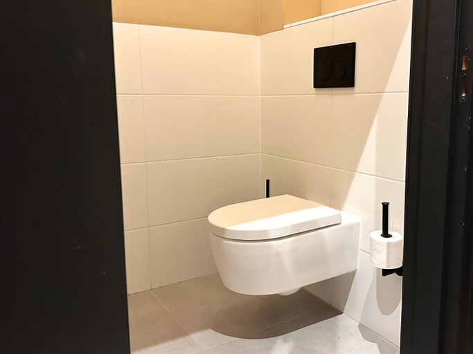 Bathroom 3, Breda Apartment w Kitchen & Private Bathroom 2p, Breda