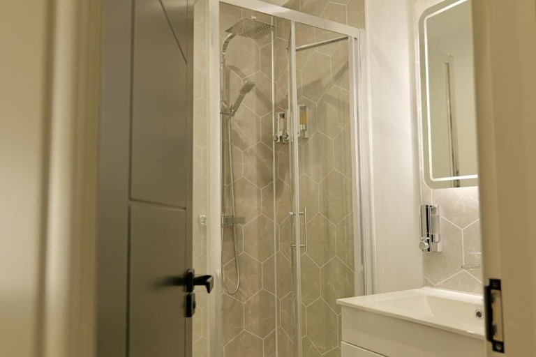 Bathroom 4, The Tall Trees Hotel, Anglesey