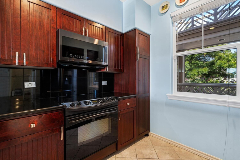 Private kitchen 4, Fairway Villas #i24: Gorgeous Top Floor With AC!, Hawaii