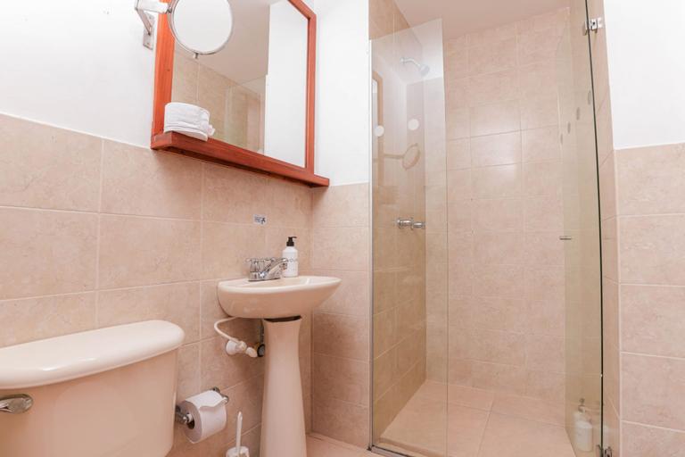 Room 4, Cyan 803 - 2BR in Medell n, Medellín