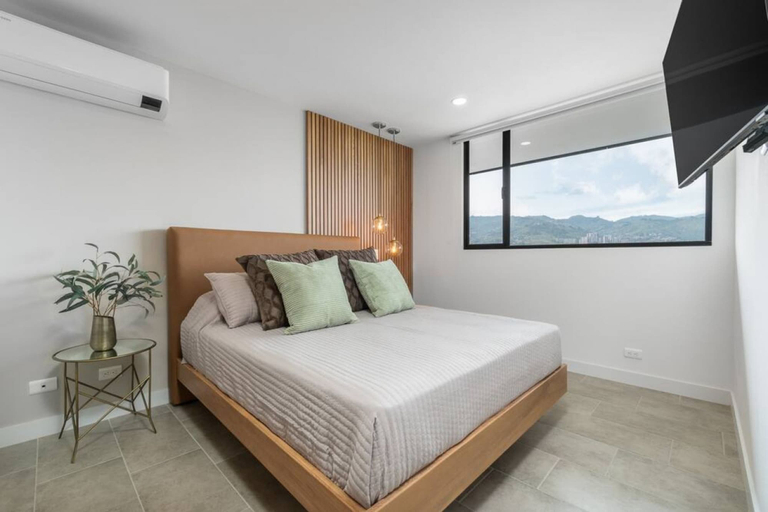 Room 1, Go Living Suites - 607, Medellín