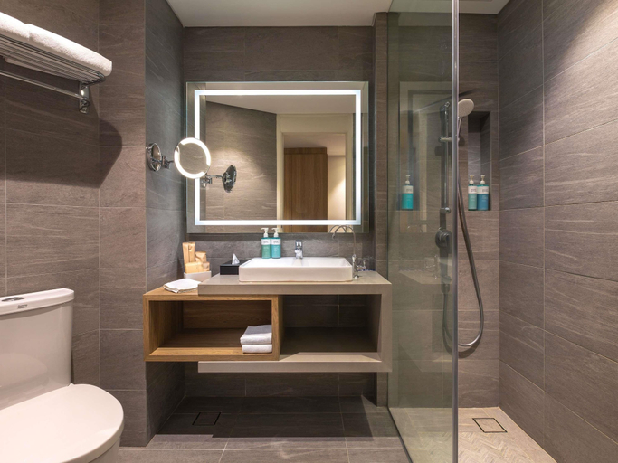 Bathroom 5, Novotel Kuala Lumpur City Centre, Kuala Lumpur