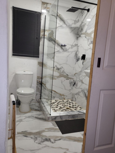 Bathroom 5, Villa Tlhago Lodge, Capricorn