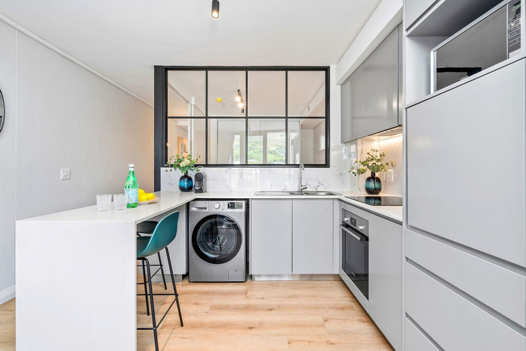 Interior 5, The Cedar 202, City of Cape Town
