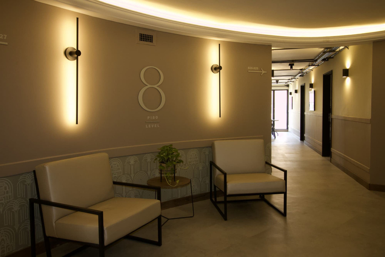 Room 2, Nutibara Express - 821, Medellín