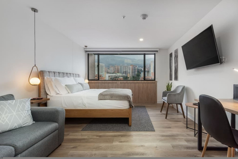 Room 4, Go Living Suites - 1314, Medellín