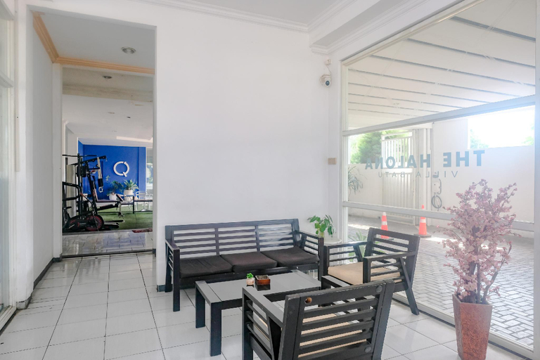 Public Area 3, Urbanview The Halona near Jawa Timur Park 4, Malang