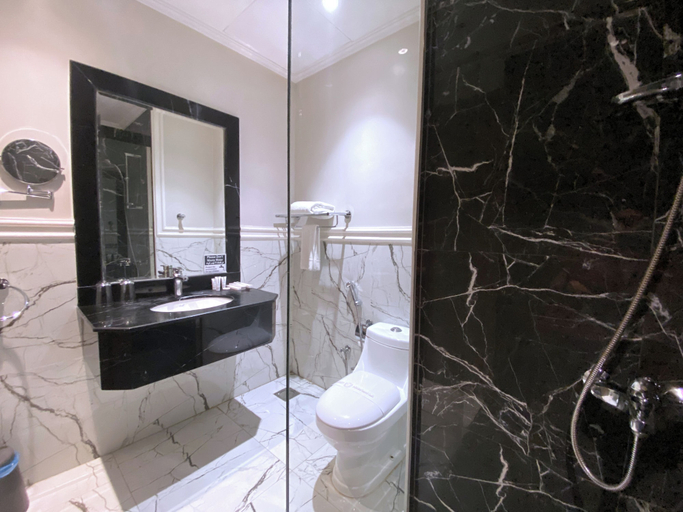 Bathroom 5, Lian Park Hotel, Al Khobar