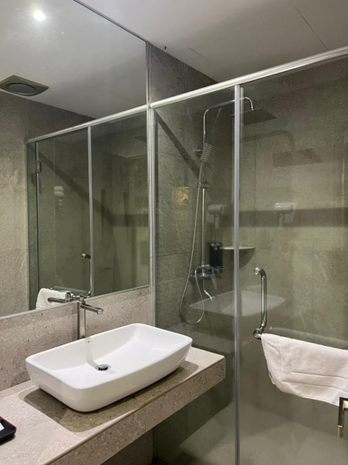 Bathroom 5, Frame Hotel, Pulau Penang
