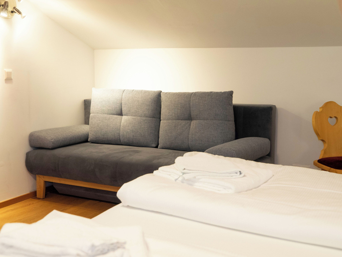 Bedroom 2, Hotel Friedlwirt - Kraftplatz Natur, Zell am See