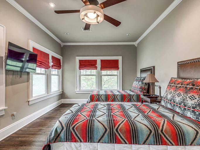 Interior 2, Stylish 3-bedroom Home in Tulsa, Tulsa