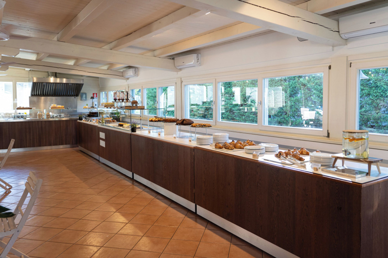 Food & Drinks 5, Club Del Sole Adriano Family Collection, Ravenna