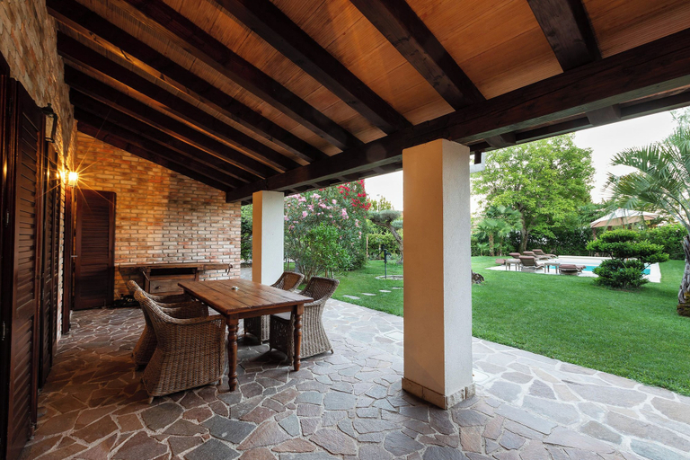 Outdoor dining 4, Casa-Friuli, Gorizia